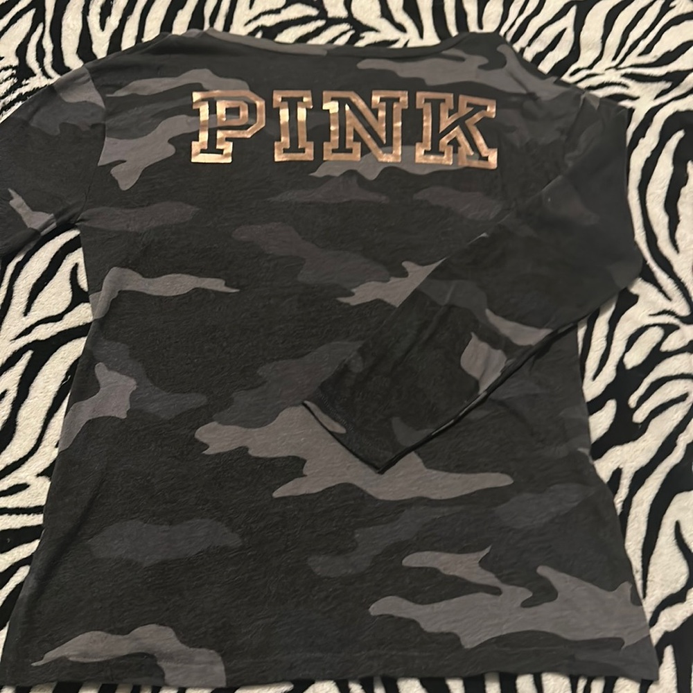 Victoria’s Secret PINK Camouflage V Neck Tunic